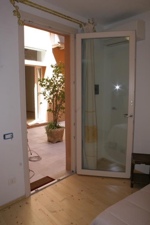 Note Sulla Piazza Bed & Breakfast Cagliari Exterior photo
